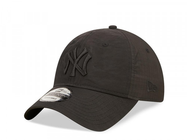 New Era New York Yankees Multi Texture Black 9Twenty Strapback Cap