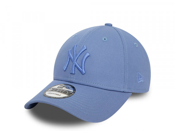 New Era New York Yankees League Essential Blue 9Forty Strapback  Cap