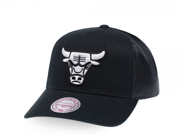 Mitchell & Ness Chicago Bulls Black and White Trucker Cap