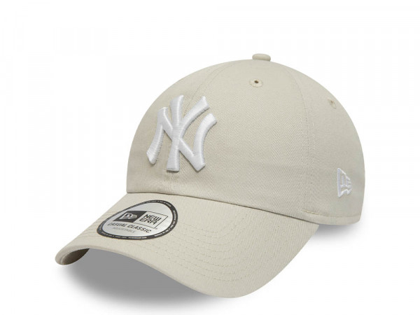 New Era New York Yankees League Essential Creme 9Twenty Strapback Cap