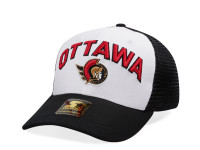 Starter Ottawa Senators Penalty Curved Trucker Snapback Cap