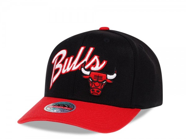 Mitchell & Ness Chicago Bulls Arched Script Red Line Solid Flex Snapback Cap