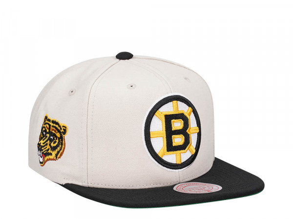 Mitchell & Ness Boston Bruins Vintage Off-White Snapback Cap