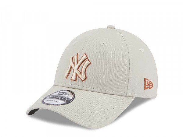 New Era New York Yankees Team Outline Stone 9Forty Strapback Cap
