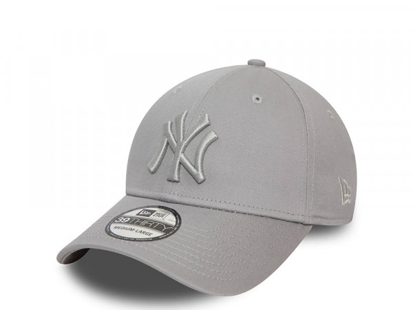 New Era New York Yankees League Essential Gray 39Thirty Strapback Cap