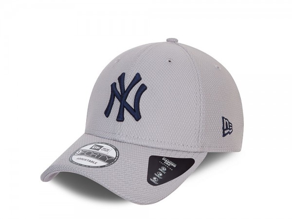New Era New York Yankees Diamond Era 9Forty Strapback Cap