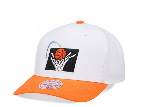 Mitchell & Ness Cleveland Cavaliers Team Two Tone 2.0 Pro White Snapback Cap