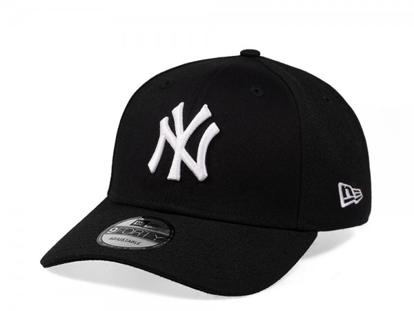 New Era New York Yankees Black and White Edition 9Forty Snapback Cap