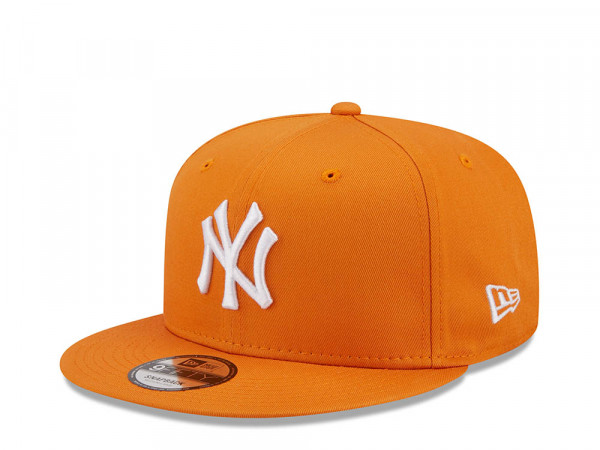 New Era New York Yankees League Essential Orange 9Fifty Snapback Cap