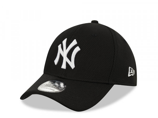 New Era New York Yankees Diamond Era  Black and White 39Thirty Stretch Cap
