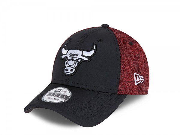 New Era Chicago Bulls Engineered Fit Black 9Forty Strapback Cap