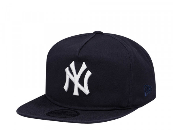 New Era New York Yankees Navy Classic Edition Golfer Snapback Cap
