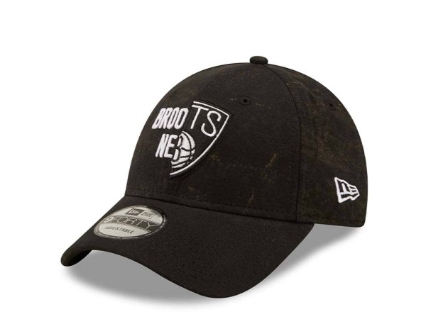 New Era Brooklyn Nets Washed Pack Black Adjustable 9Forty Strapback Cap