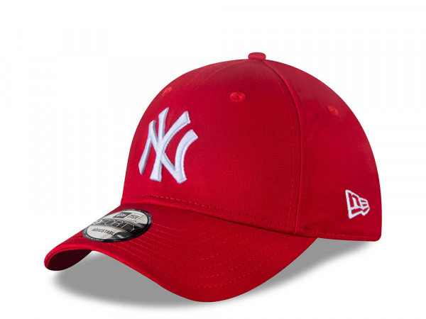 New Era League Basic New York Yankees Red 9Forty Strapback Cap