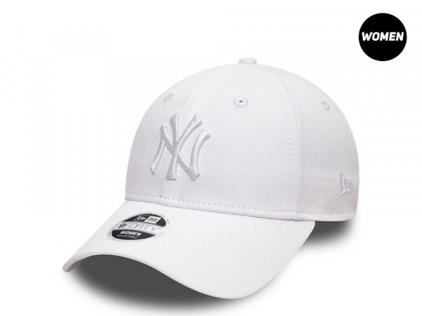 New Era New York Yankees Essential White Womens 9Forty Strapback Cap