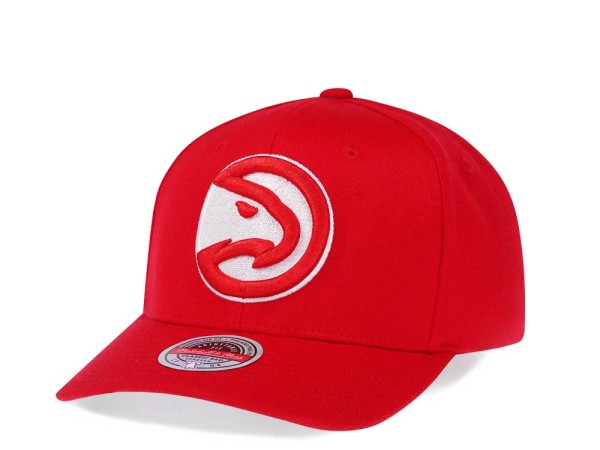 Mitchell & Ness Atlanta Hawks Team Ground Red Line Solid Flex Snapback Cap