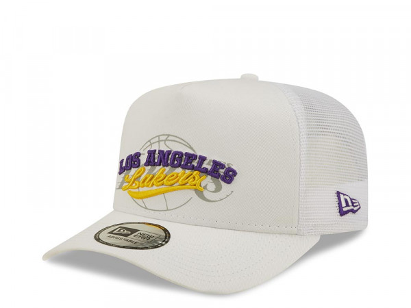 New Era Los Angeles Lakers Logo Overlay Trucker Snapback Cap