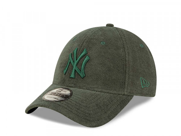 New Era New York Yankees Towelling Dark Green 9Forty Snapback Cap