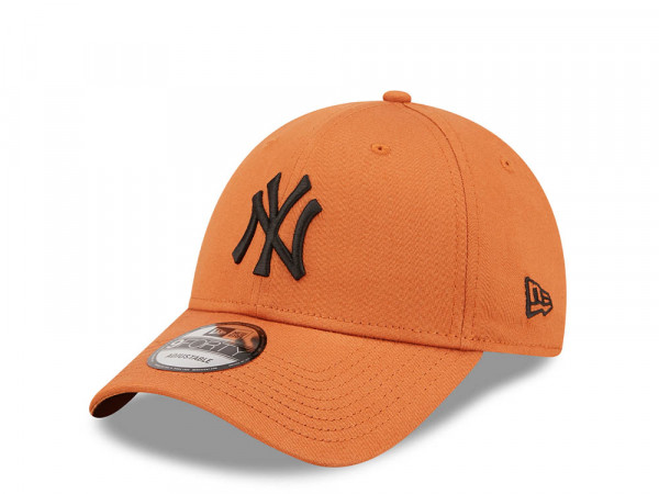 New Era New York Yankees League Essential Brown Edition 39Thirty Stretch Cap