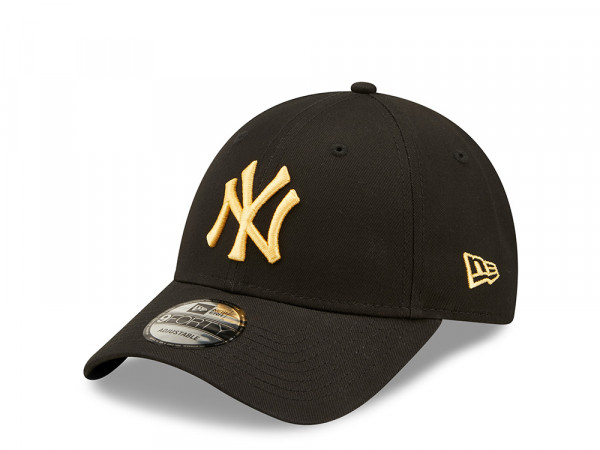 New Era New York Yankees League Essential 9Forty Strapback Cap