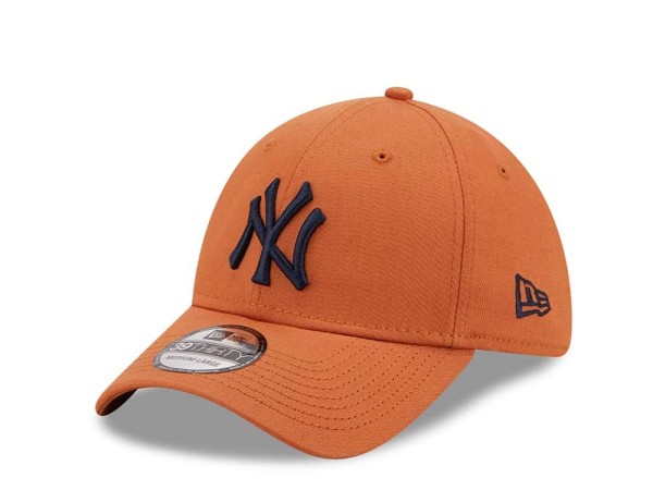 New Era New York Yankees League Essential Brown 39Thirty Stretch Cap